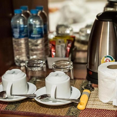 Hemingway'S Hotel パトン エクステリア 写真