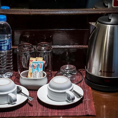 Hemingway'S Hotel パトン エクステリア 写真